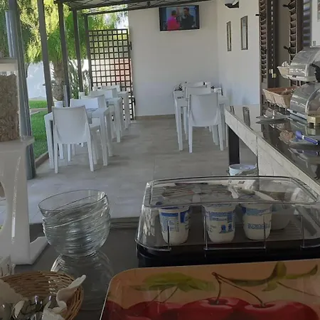 I Tre Ciliegi أوترانتو