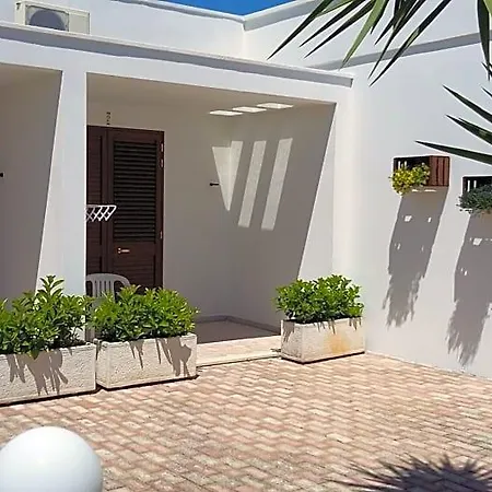 I Tre Ciliegi Bed and Breakfast Οτράντο